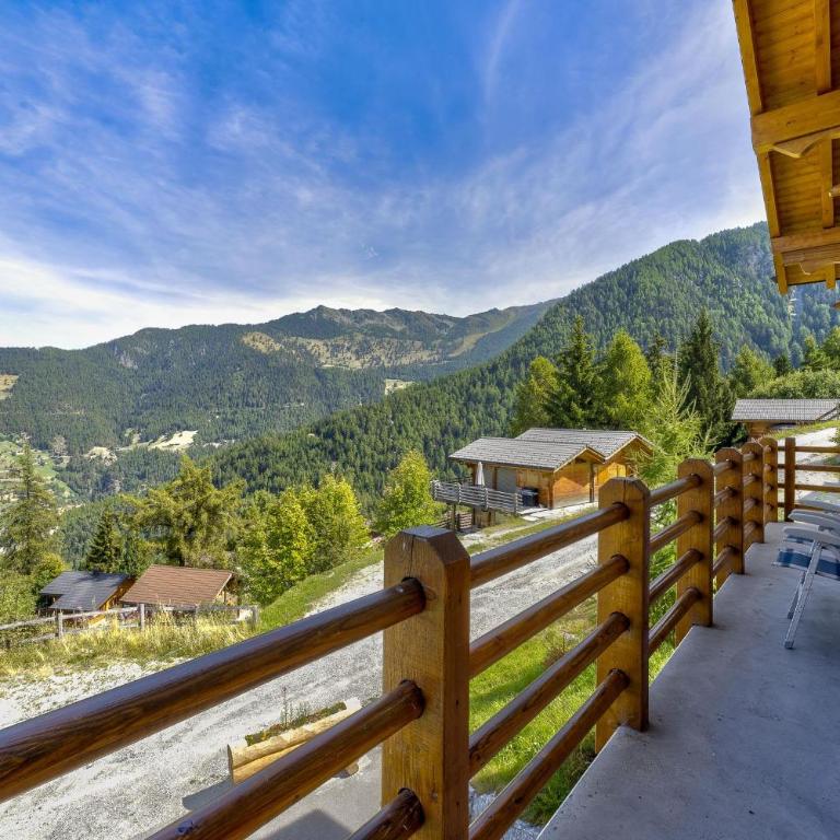 Chalet Snowfall - jacuzzi - views - Chalet - 28