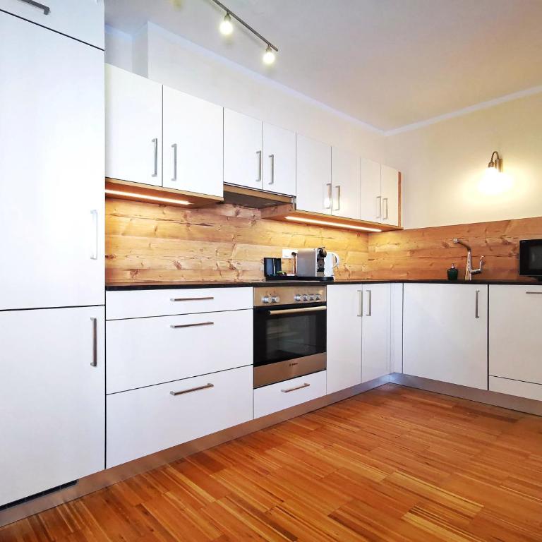 Aparthotel Bernhof - Apartment mit 3 Schlafzimmern - 5