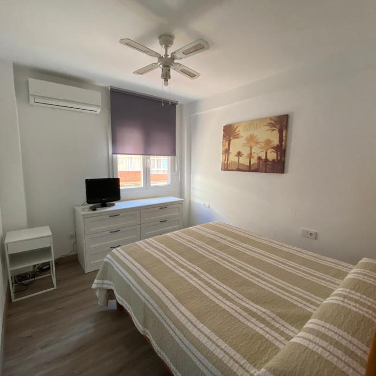 Apartamento Cerca Aeropuerto, FERIA, metro ,bus - Apartamento de 1 dormitorio - 2