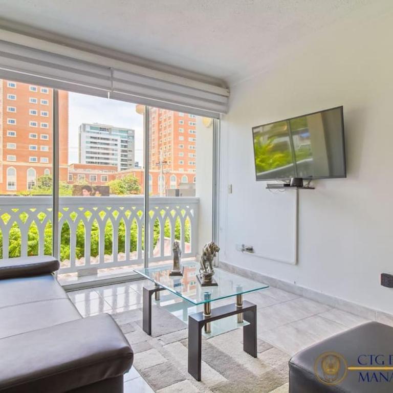 Apartamento con Excelente Ubicación - Camina a Buena Vista - Apartamento de 3 dormitorios - 3
