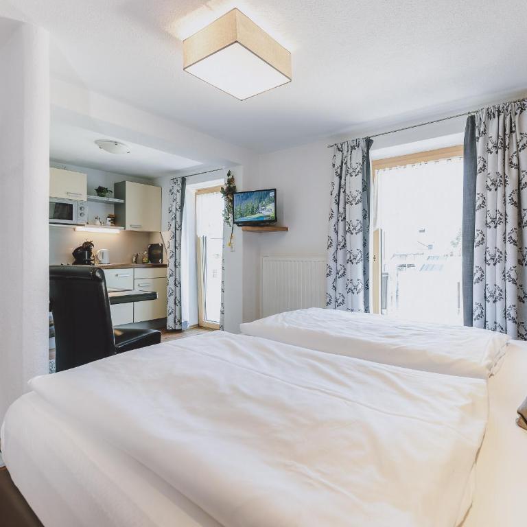 Appartement Haus Elise by we rent, SUMMERCARD INCLUDED - Apartment mit Blick auf die Berge - 2
