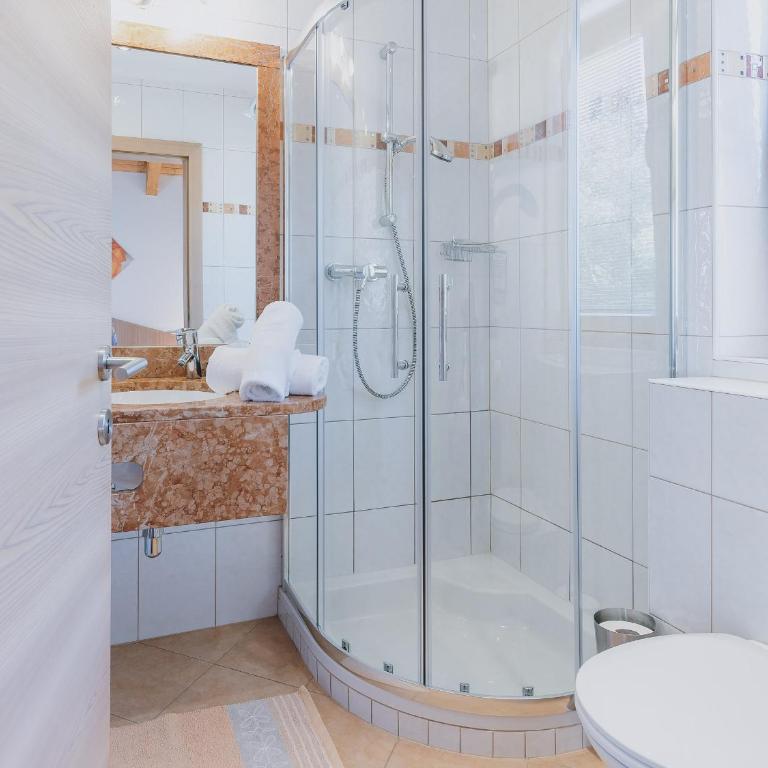 Appartement Haus Elise by we rent, SUMMERCARD INCLUDED - Apartment mit 3 Schlafzimmern - 16