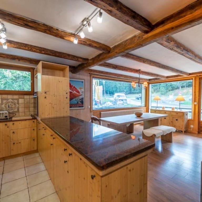 Chalet des Écureuils - Grand chalet familial proche des pistes avec parking - Apartamento - 1