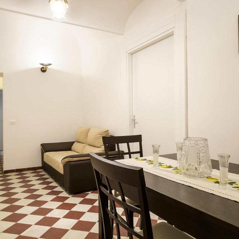 B&B del Massimo - Camera Quadrupla con Bagno Privato Esterno - Mansarda - 6