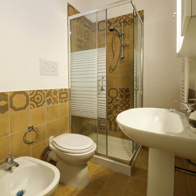 B&B del Massimo - Camera Quadrupla con Bagno Privato Esterno - Mansarda - 11