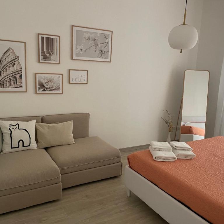 Cozy home close to the city center - One-Bedroom Apartment - 19