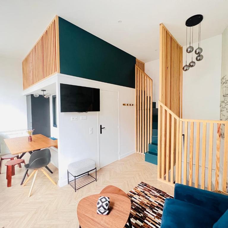 Montmartre Marvel! Designer Apartment near metro - Appartement - Rez-de-Chaussée - 16