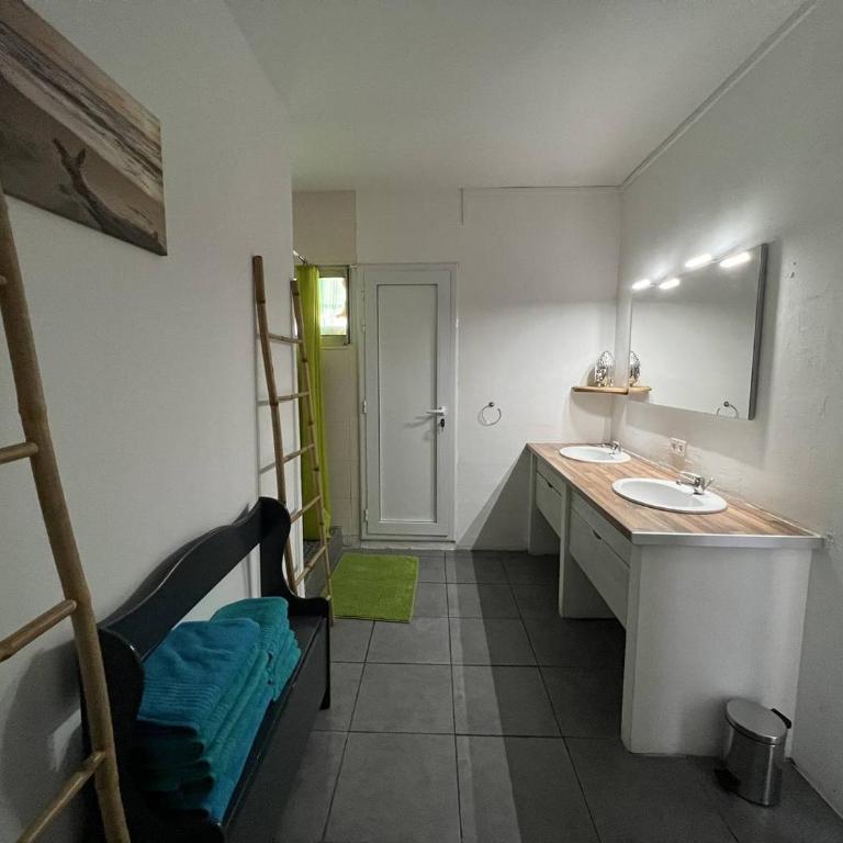 Grand appartement avec terrasse et piscine privée - Apartment with Terrace - 10
