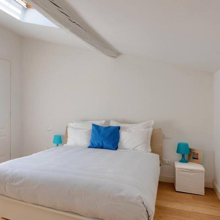 Porta a Prato 46 - Appartamento con 2 Camere da Letto - 29