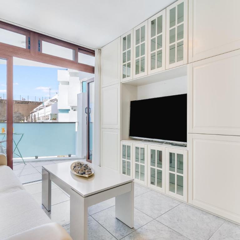 CHIC, COSY & QUIET Apartment near the beach - One-Bedroom Apartment - 10