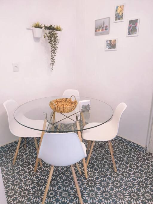 Delightful 4BR Cozy Home Heart of Artist District - Apartamento - 64