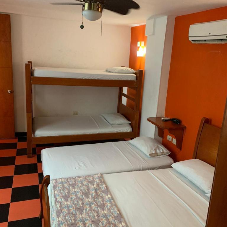 Hotel Bahia Plaza - Habitación cuádruple - 2