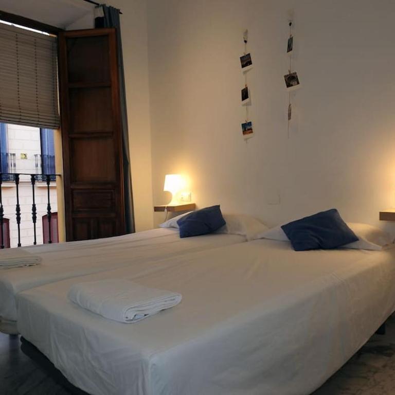 Apartamento en Sevilla Centro con Vistas a la Plaza Alameda de Hércules - Hasta 5 Personas - Apartamento de 2 dormitorios - 11