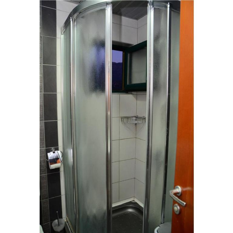 Klaris Guest house - Double Room with Balcony - 1