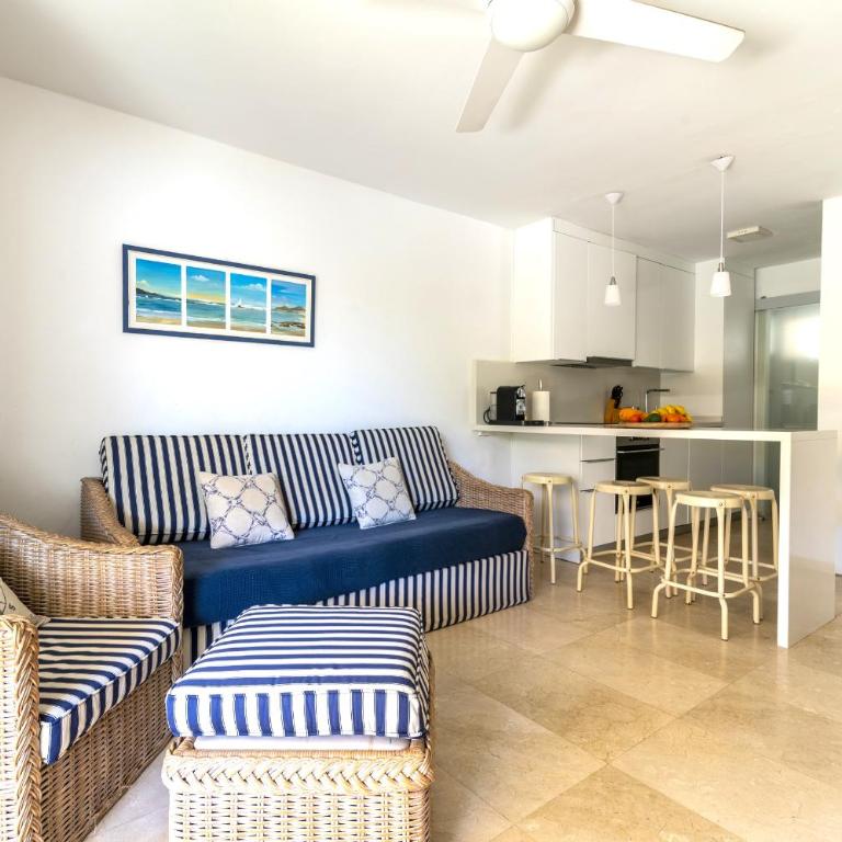 Apartamento junto a la playa - Two-Bedroom Apartment - 5