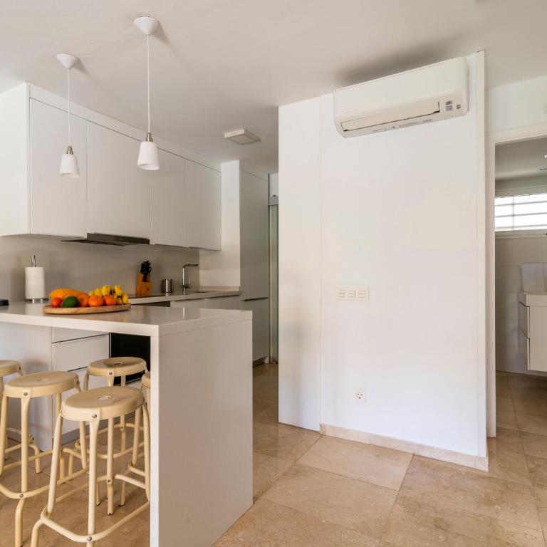 Apartamento junto a la playa - Two-Bedroom Apartment - 11