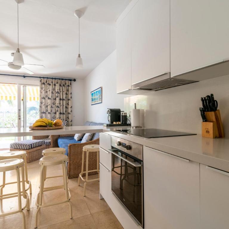 Apartamento junto a la playa - Two-Bedroom Apartment - 9