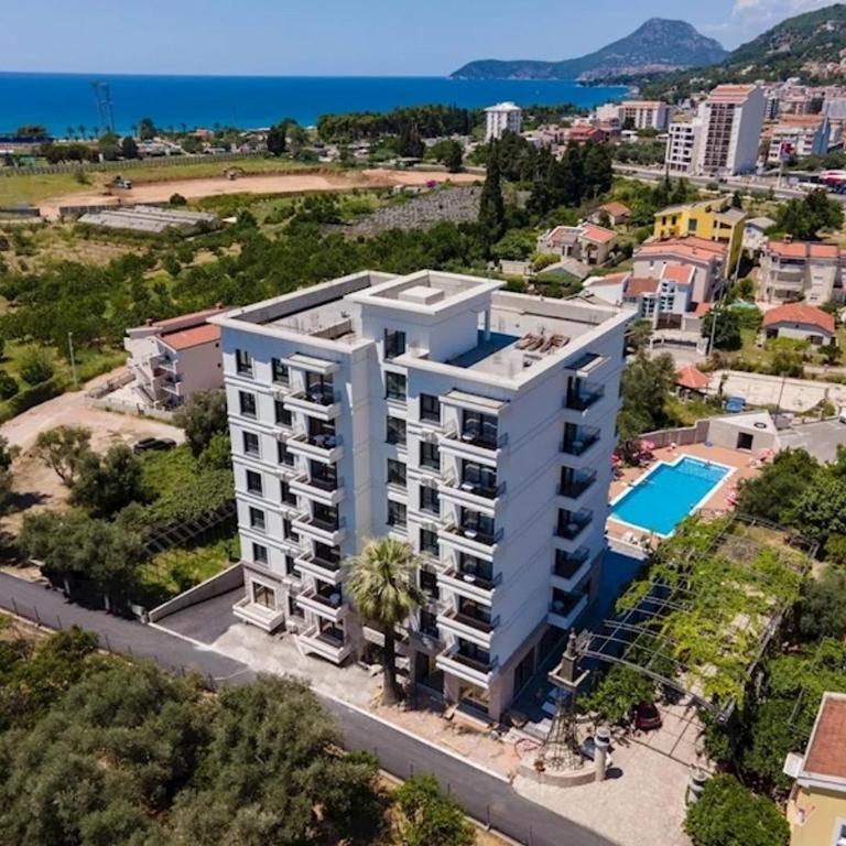 YOUR CHOICE - Apartment with Terrace - 1