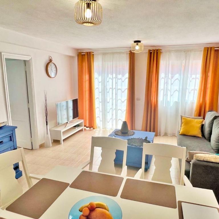 Cozy 2bd apart in Los Cristianos, The Heights - Apartamento de 2 dormitorios - 7
