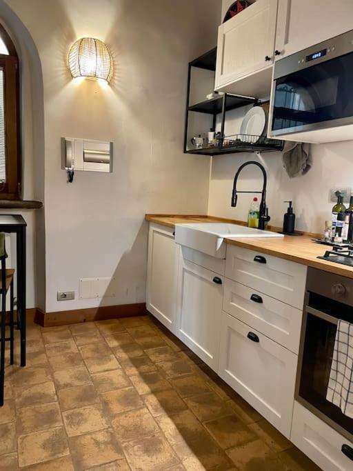Bella Casa Affrescata - Appartamento con 1 Camera da Letto - 9