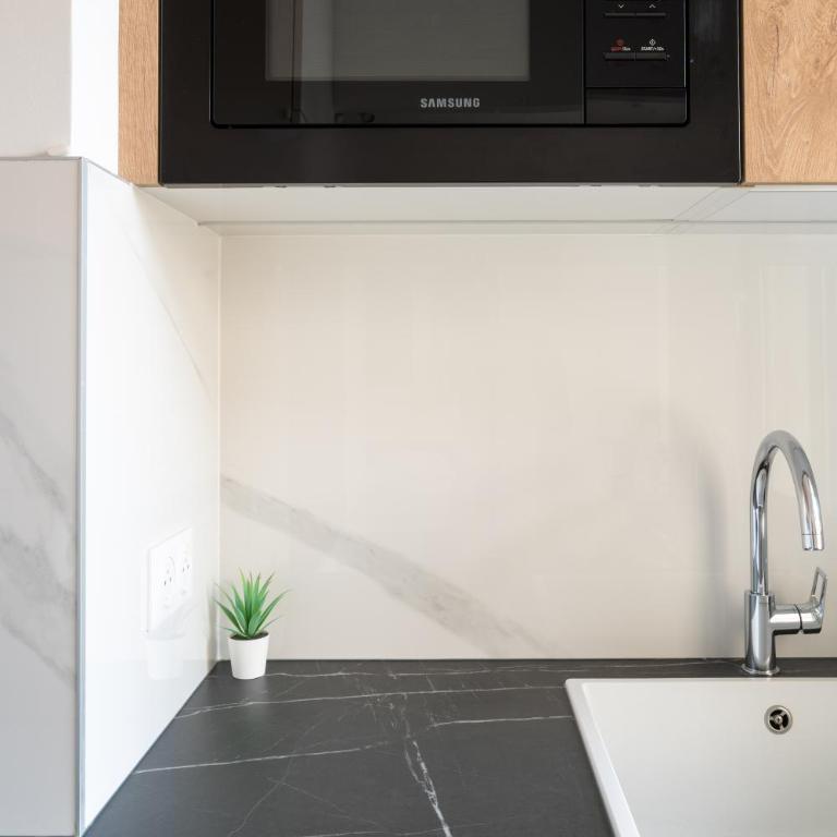 Studio calme et climatisé au cœur de Cannes - Appartement 1 Chambre - 19