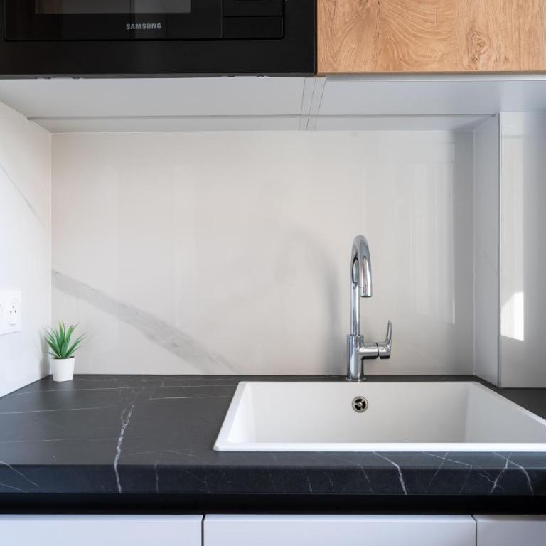 Studio calme et climatisé au cœur de Cannes - Appartement 1 Chambre - 20