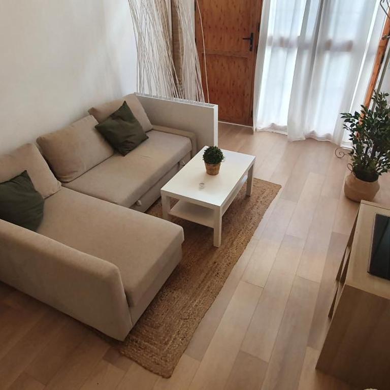 TRIANA 3 WIFI - One-Bedroom Apartment - 10
