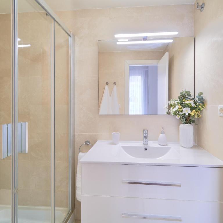 Apartamento Premium en Centro Histórico, luminoso y acogedor - One-Bedroom Apartment - 10