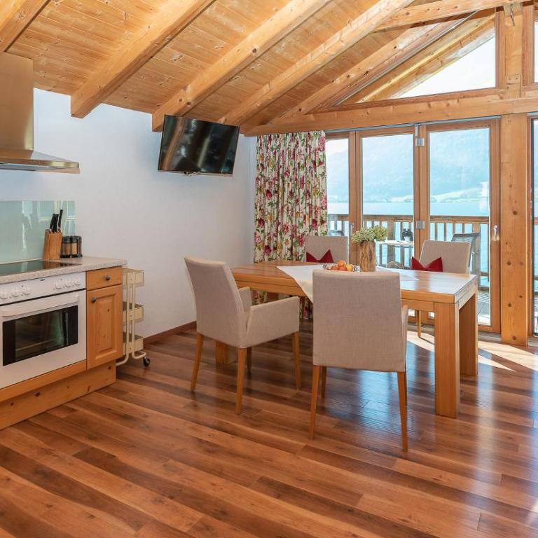 Chalet´s am See - Two-Bedroom Chalet - 2