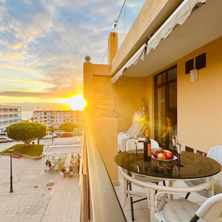 Sunset apart, large terrace, pool, Best location! - One-Bedroom Apartment - 1