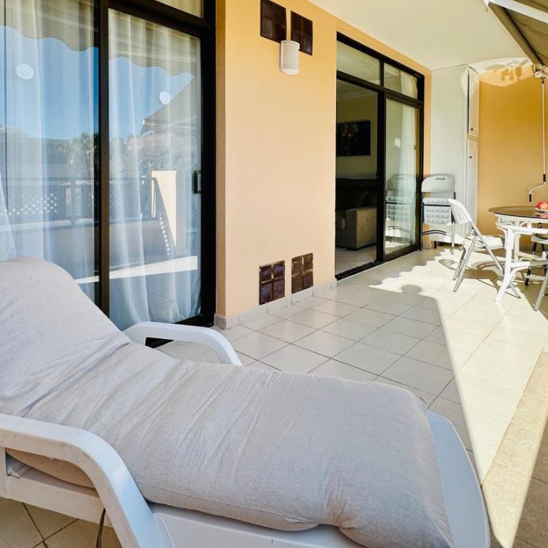 Sunset apart, large terrace, pool, Best location! - One-Bedroom Apartment - 25