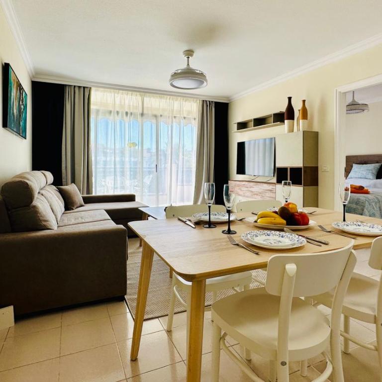 Sunset apart, large terrace, pool, Best location! - One-Bedroom Apartment - 3