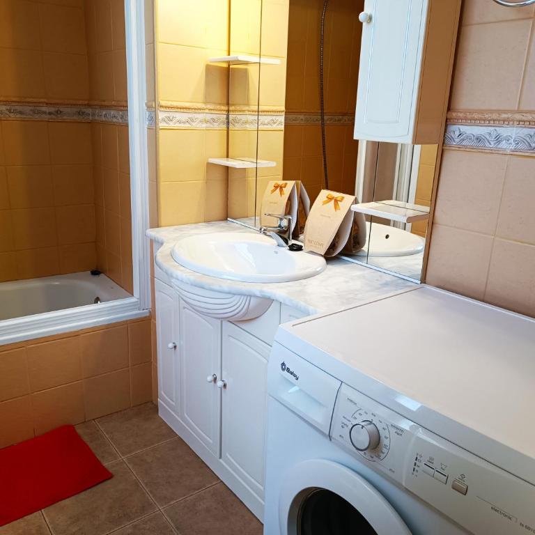 NOG - La Nogalera, 2 dorm, 2 baños, Terraza, Piscina, Wifi - Apartment - 16