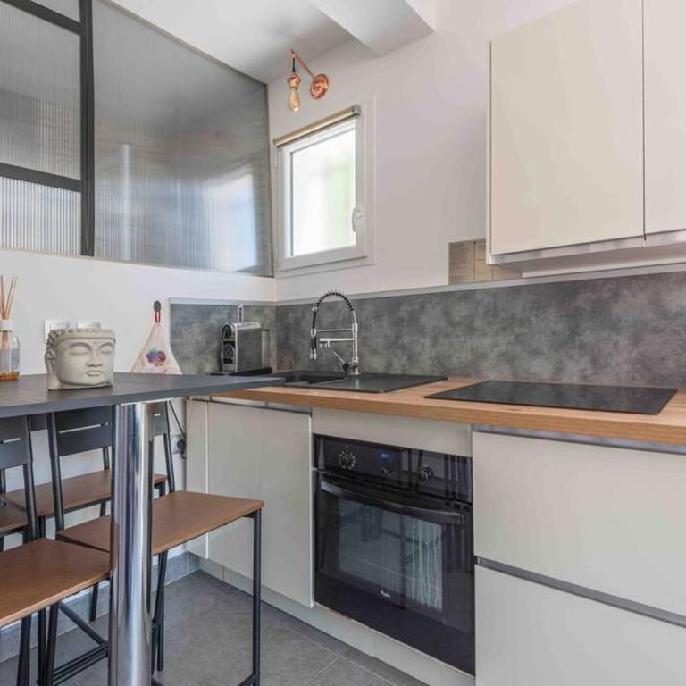 Aux Studio sous les oliviers Netflix et Prime vidéo - Appartement - Vue sur Piscine - 6