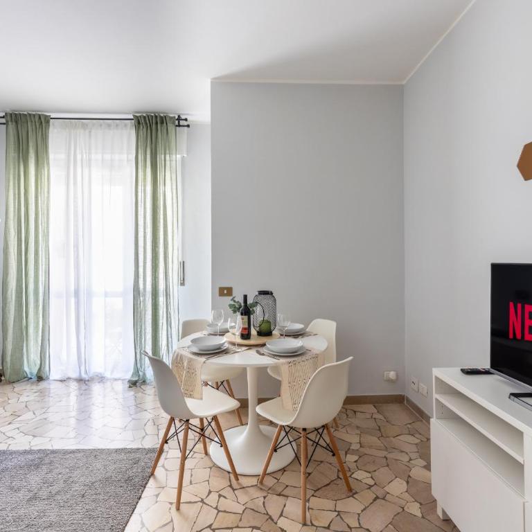 [8 min dalla METRO] Casa Elegante con Netflix e Wifi - Appartamento - 2