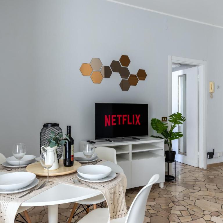 [8 min dalla METRO] Casa Elegante con Netflix e Wifi - Appartamento - 4