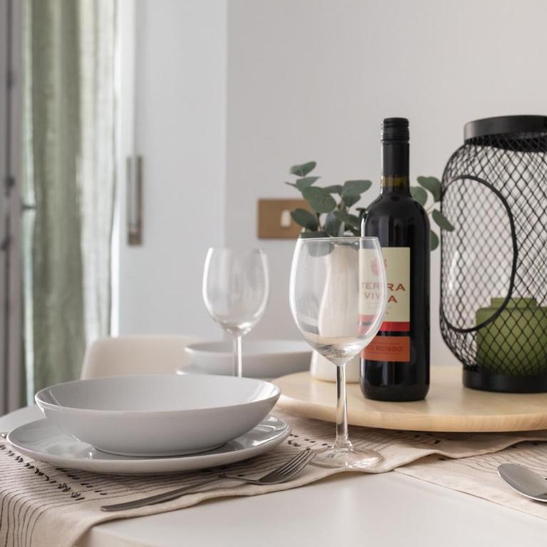 [8 min dalla METRO] Casa Elegante con Netflix e Wifi - Appartamento - 13