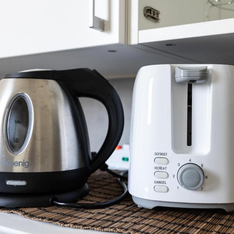 [8 min dalla METRO] Casa Elegante con Netflix e Wifi - Appartamento - 17
