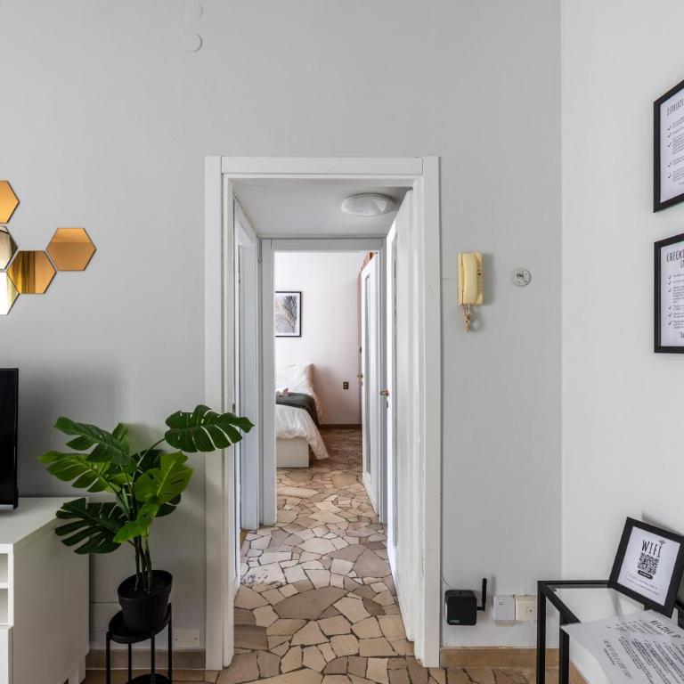 [8 min dalla METRO] Casa Elegante con Netflix e Wifi - Appartamento - 7