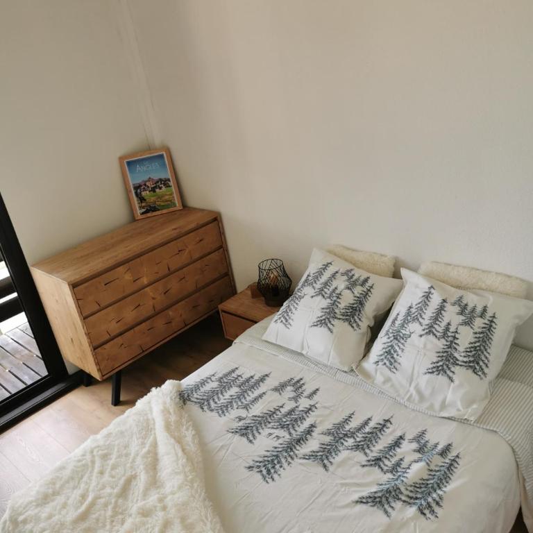 Duplex avec vue lac, résidence la Singlantane - Two-Bedroom Apartment - 10
