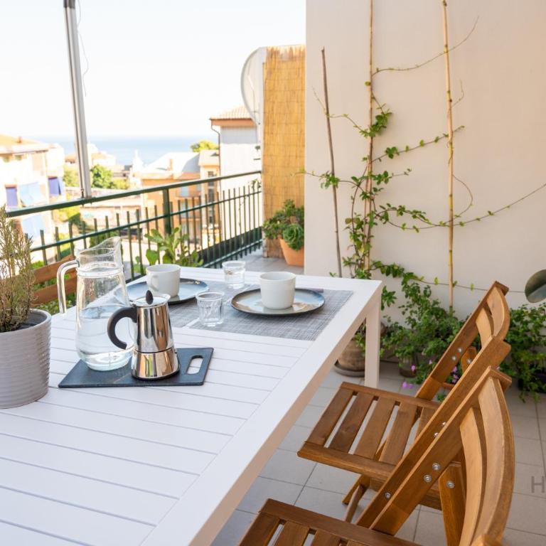 [Penthouse with Terrace] • Sea 5Min • Trains 4Min - Apartamento de 2 dormitorios - 17