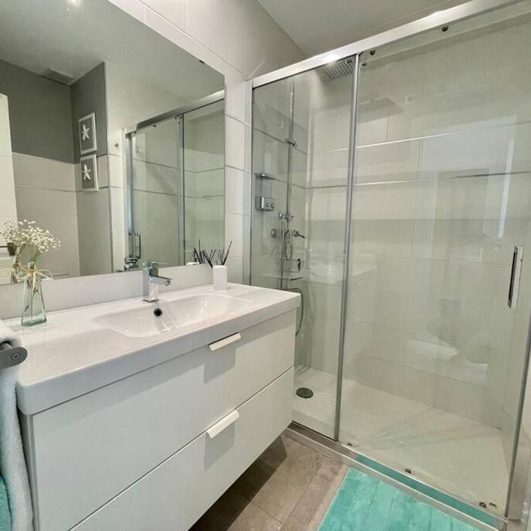 Geysotur La Victoria - Three-Bedroom Apartment - 18