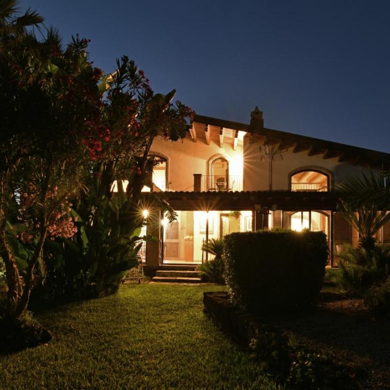 VILLA BIDDIZZA - Villa con Piscina Privata - 11