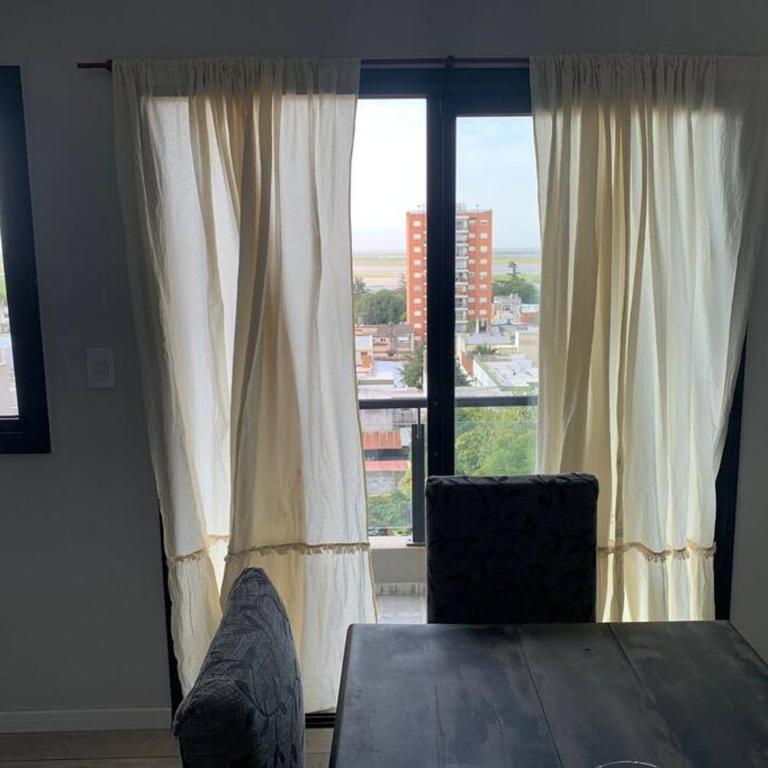 Dpto. Rivadavia con vista al río - One-Bedroom Apartment - 4