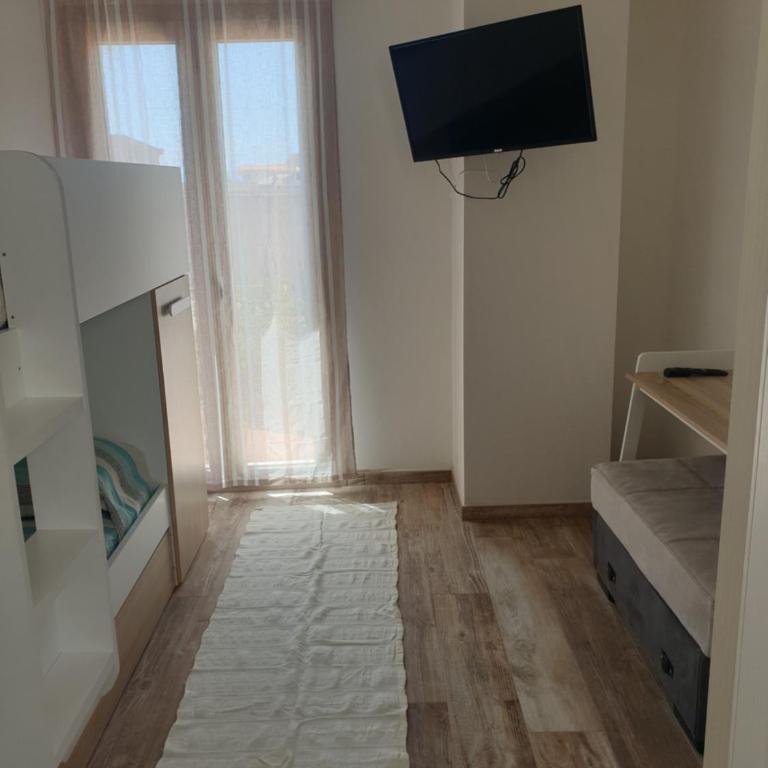 B&B Luchia - Two Family Rooms with Private Bathroom - 6