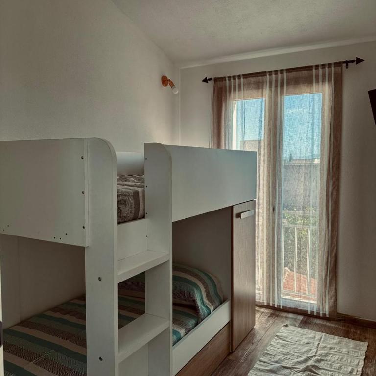 B&B Luchia - Two Family Rooms with Private Bathroom - 5