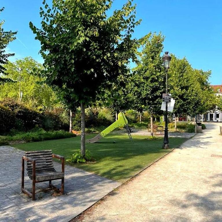 Pau centre vue sur les Pyrénées pour 2 nuits au minimum - Appartement 2 Chambres - 18