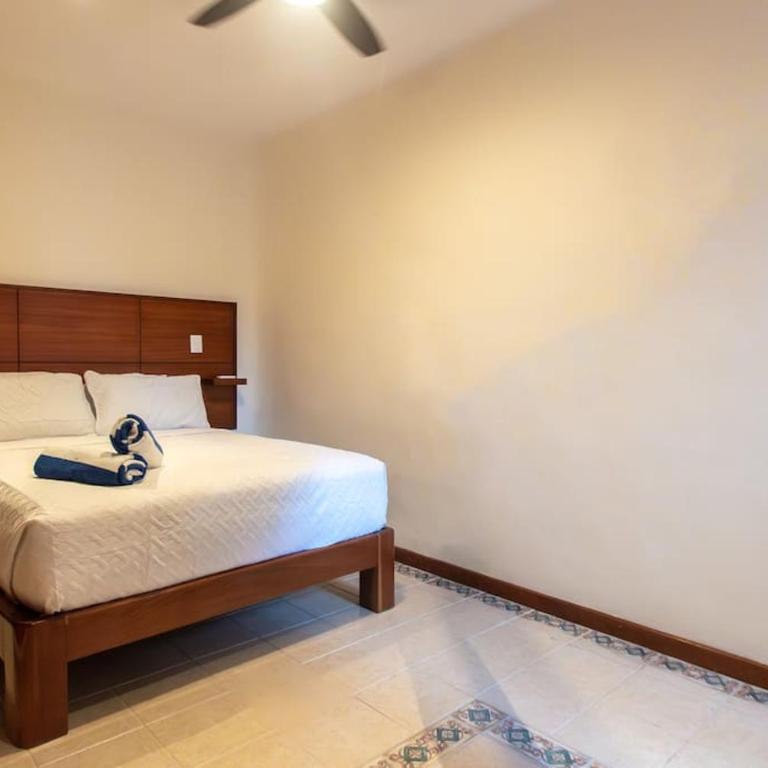 Hermosa Casa a 5 Minutos de la playa caminando! - Five-Bedroom House - 23