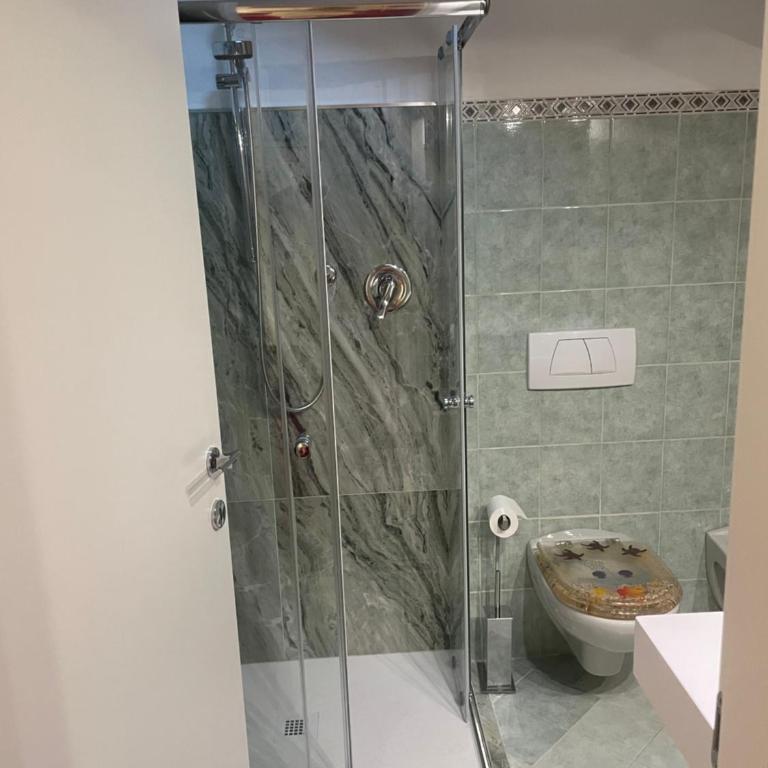 Suites Indipendenza 58 - Camera Matrimoniale con Bagno Privato - 9