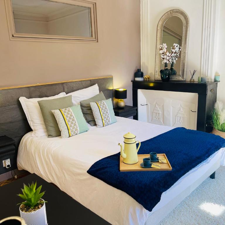 Maison Gabriel - Logement charmant au cœur de la Cité Médiévale - T3 75m2 - Appartamento con 2 Camere da Letto - 1